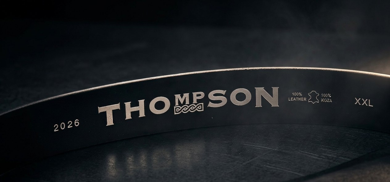 THOMPSON remen — utisnuti THOMPSON logo i oznaka 100% koža